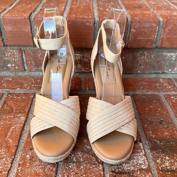 Me Too Bellini in Natural Wedge Sandals Women's Size 9 - Picture 2 of 7
